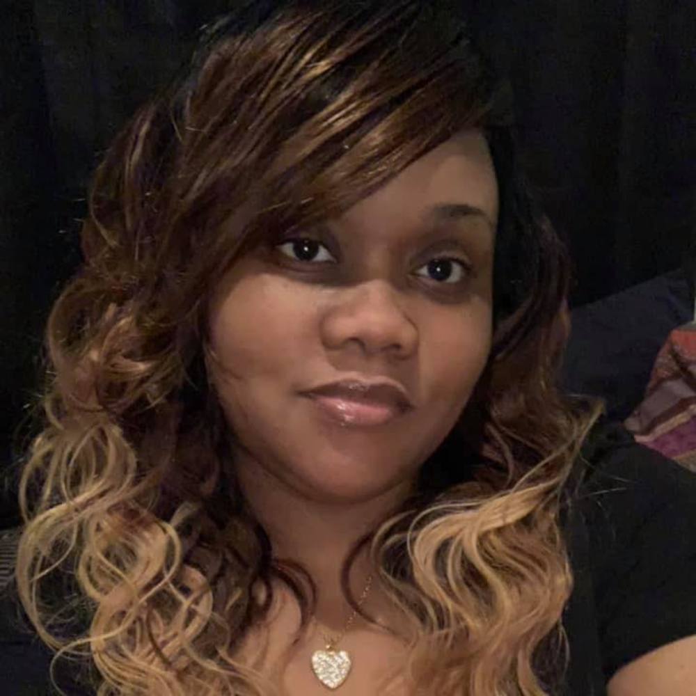 Meet your Posher, Tisia